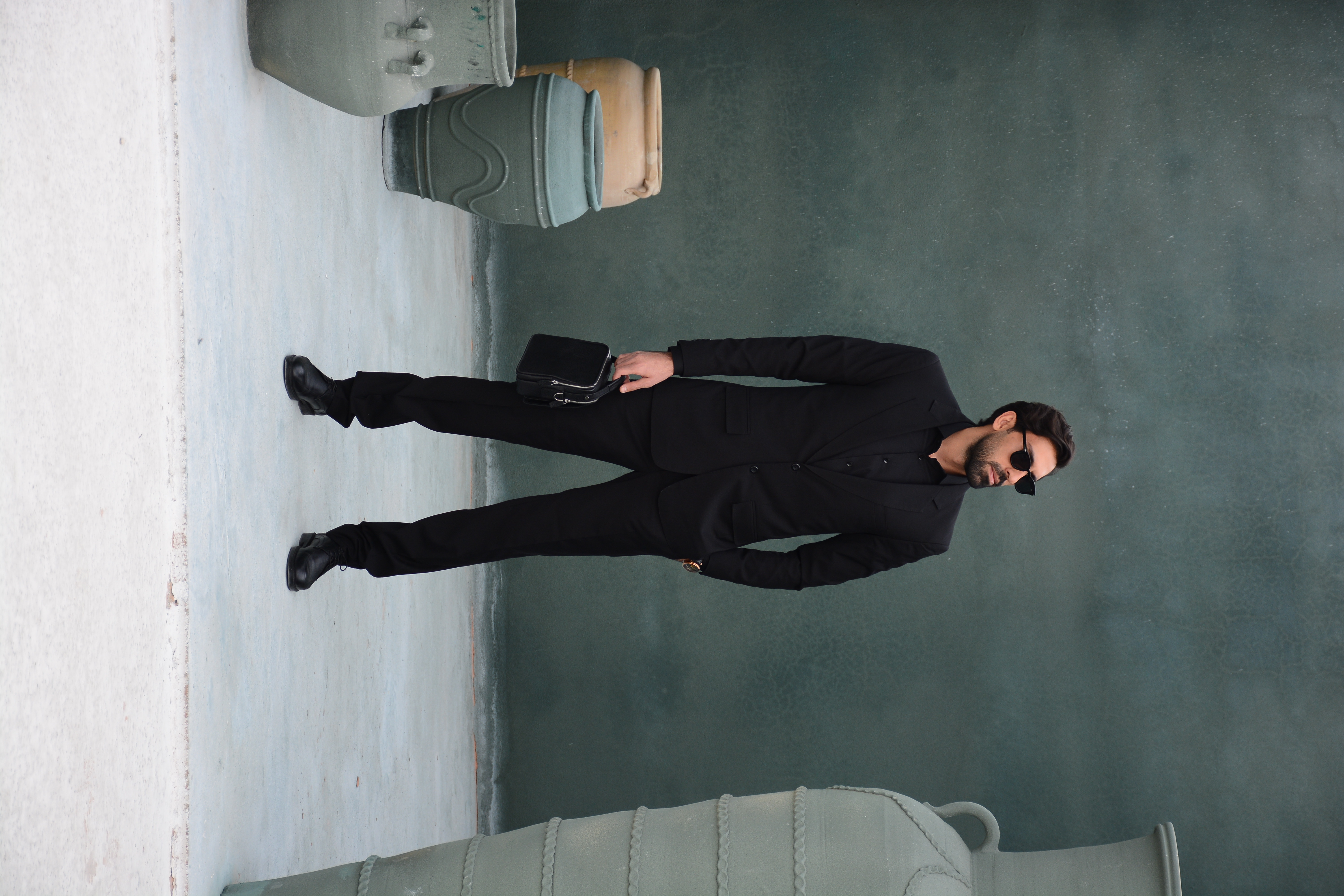 BLACK SLIM-FIT FORMAL SUIT