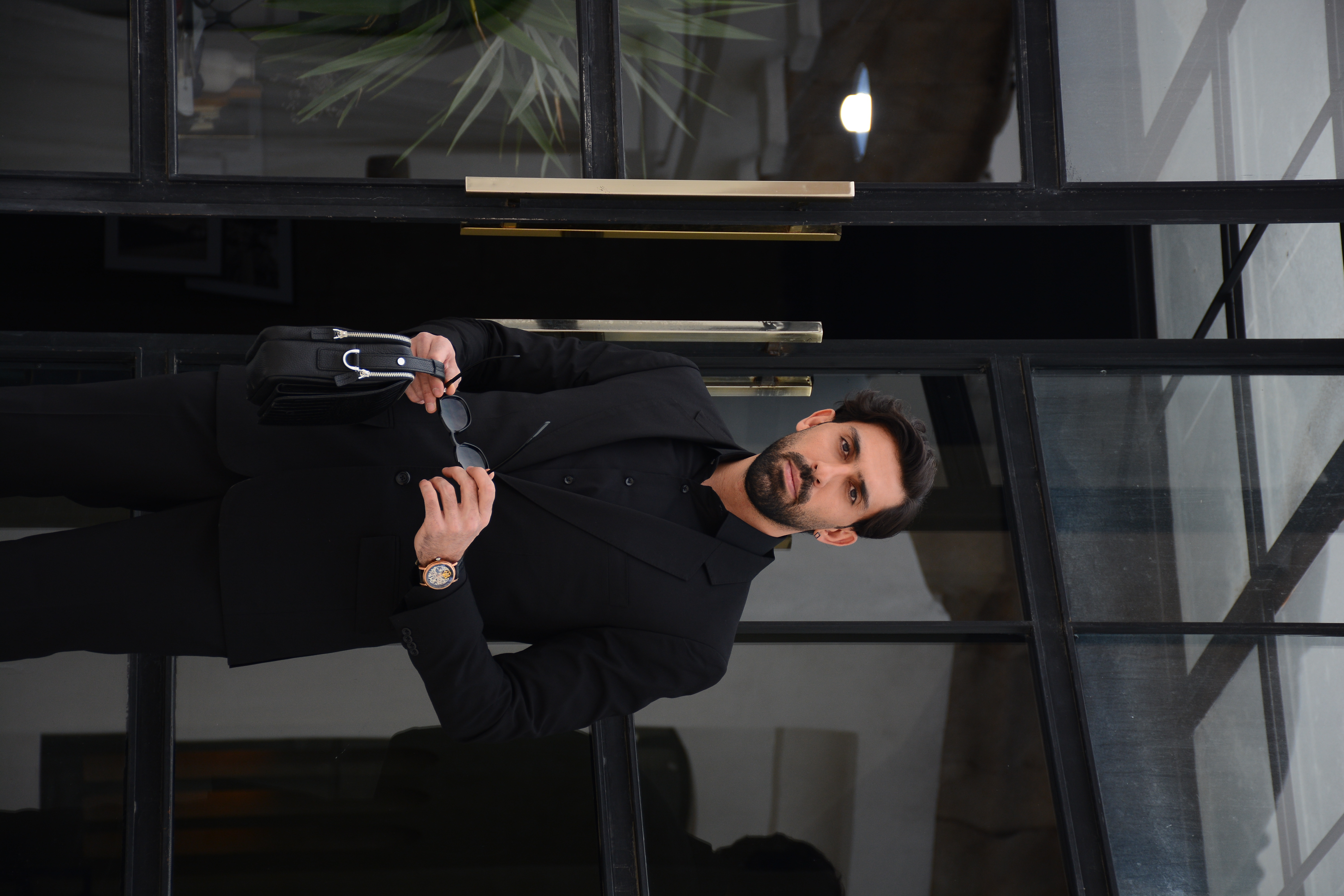 BLACK SLIM-FIT FORMAL SUIT