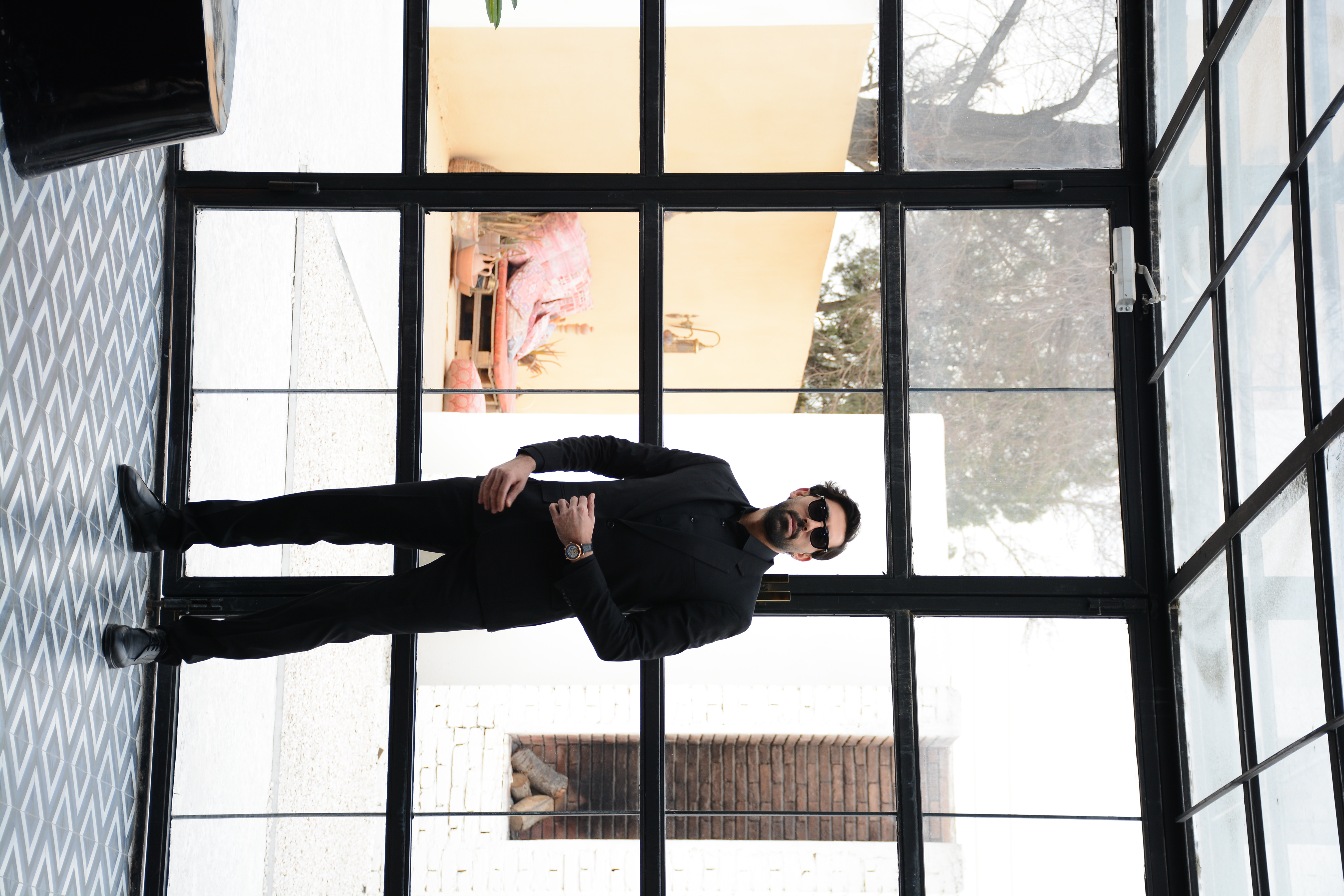 BLACK SLIM-FIT FORMAL SUIT