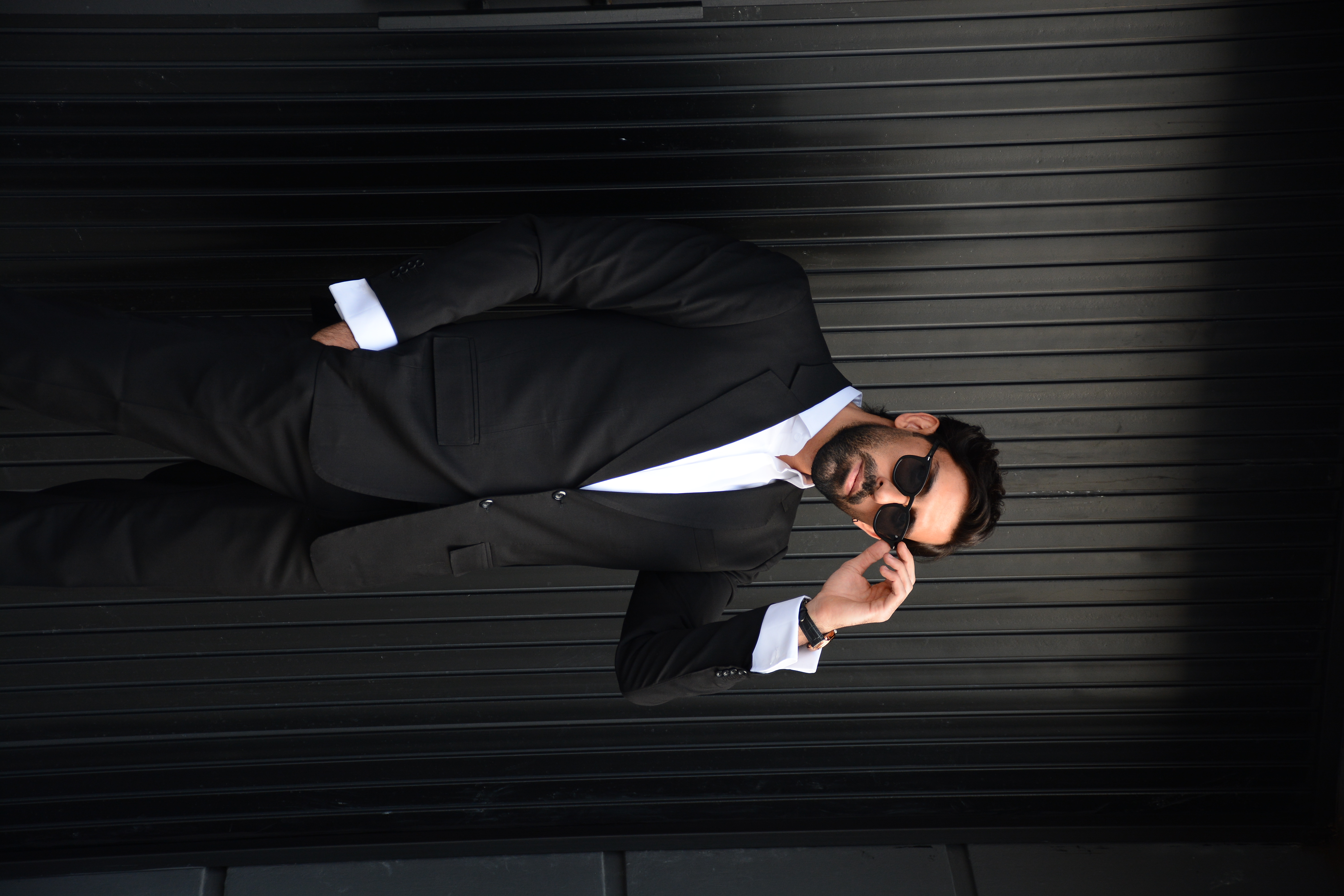 CLASSIC BLACK SLIM-FIT FORMAL SUIT