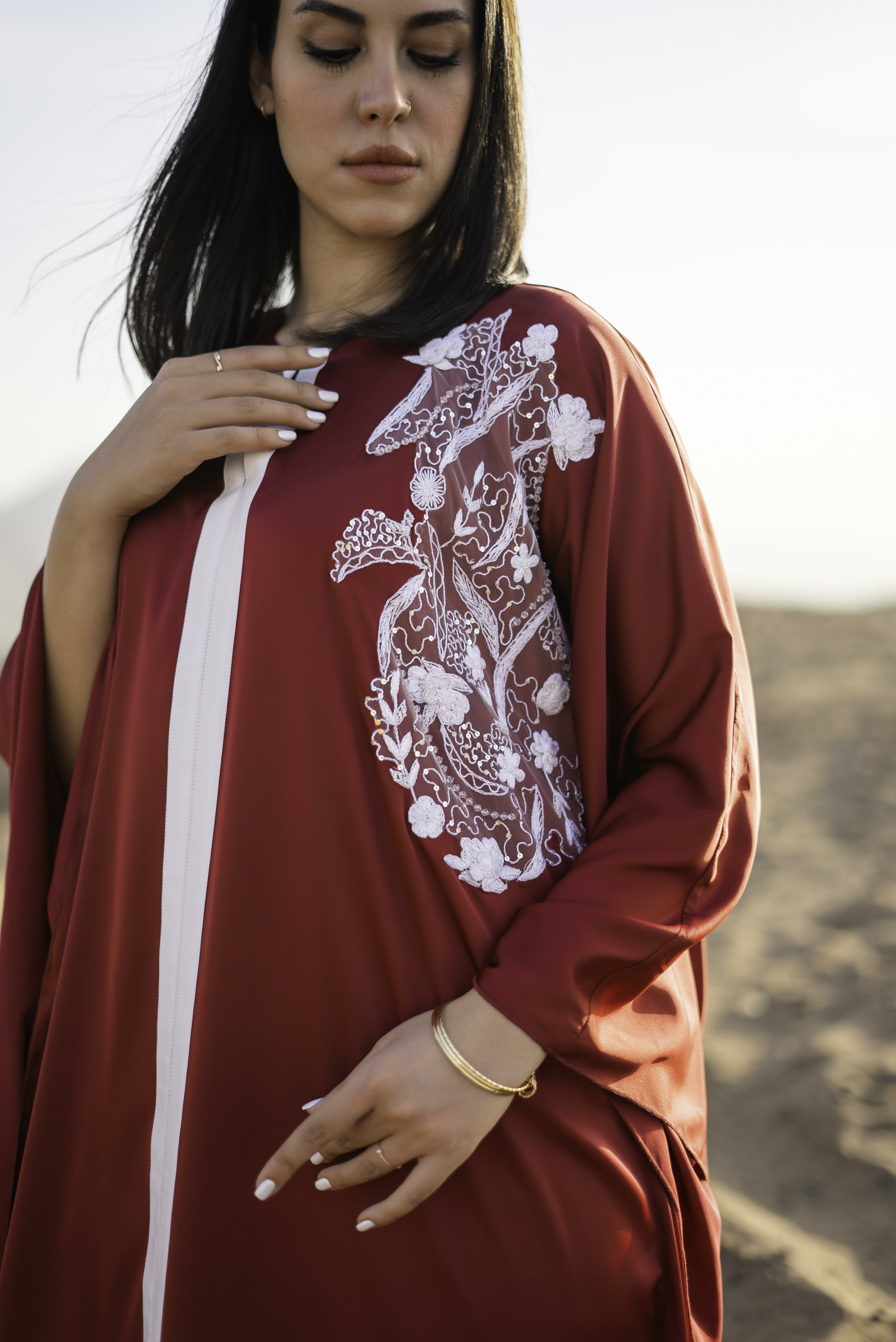 CRIMSON EMBRACE KAFTAN