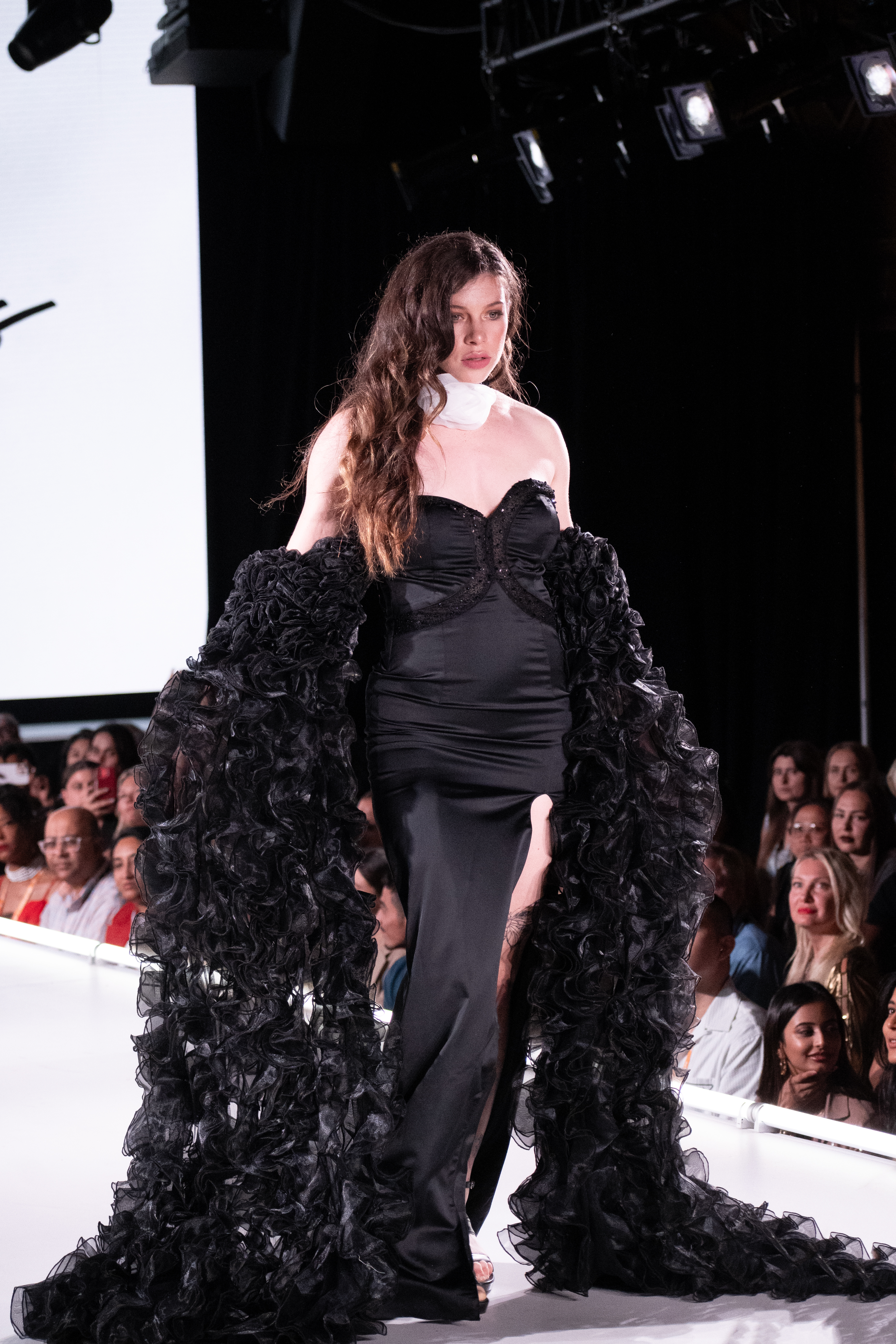 DRAMATIC NOIR SLIT GOWN