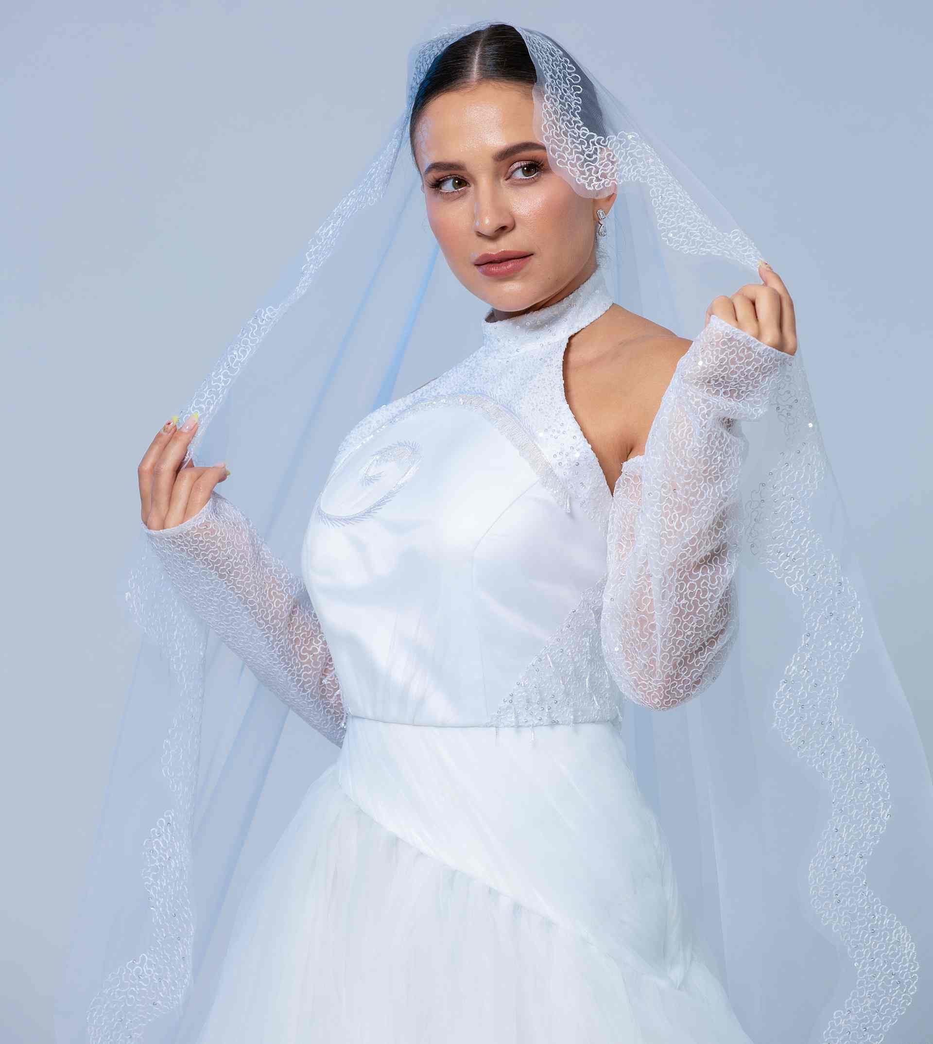 HALTER LACE TULLE GOWN