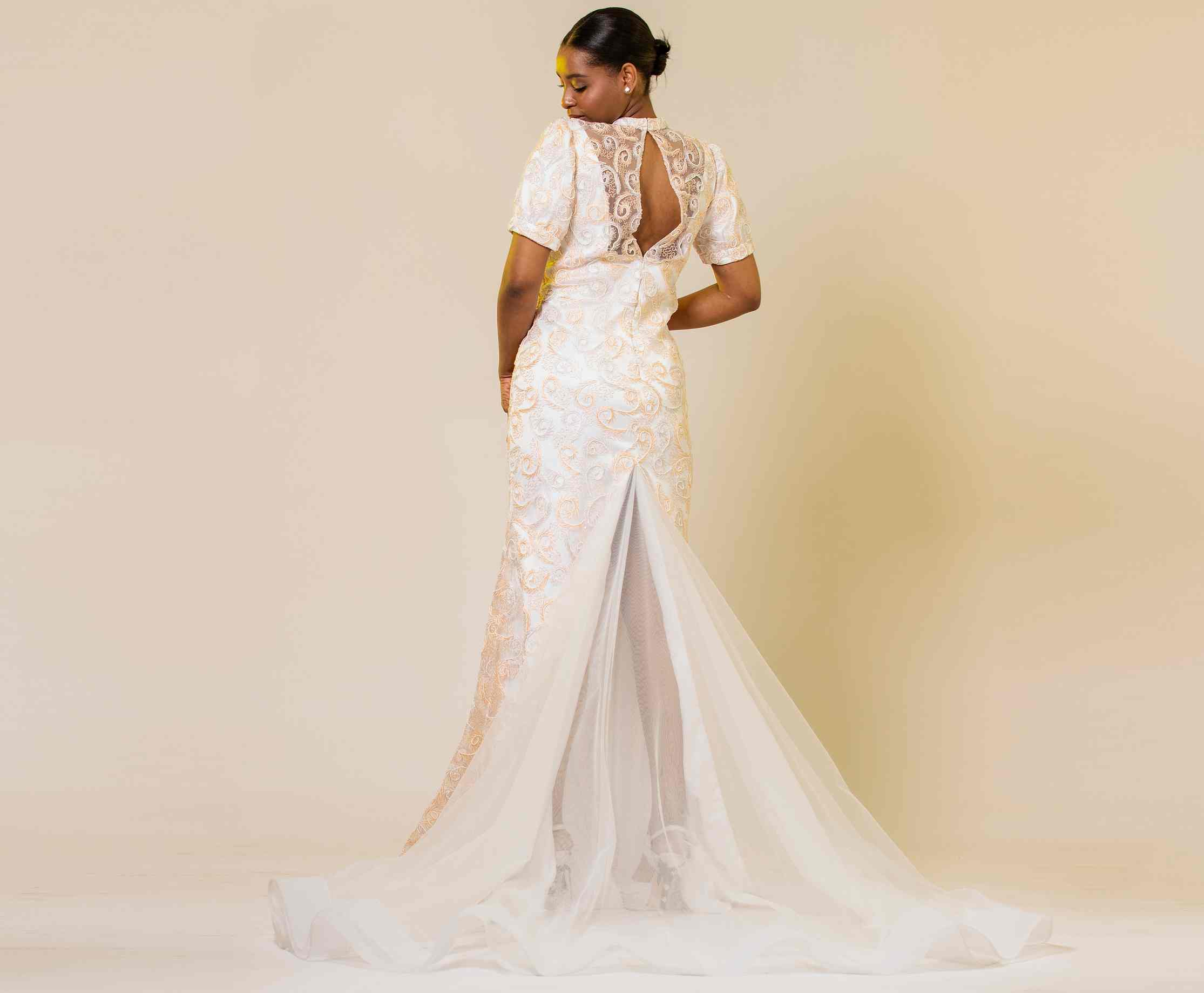 HIGH-NECK EMBROIDERED FITTED GOWN