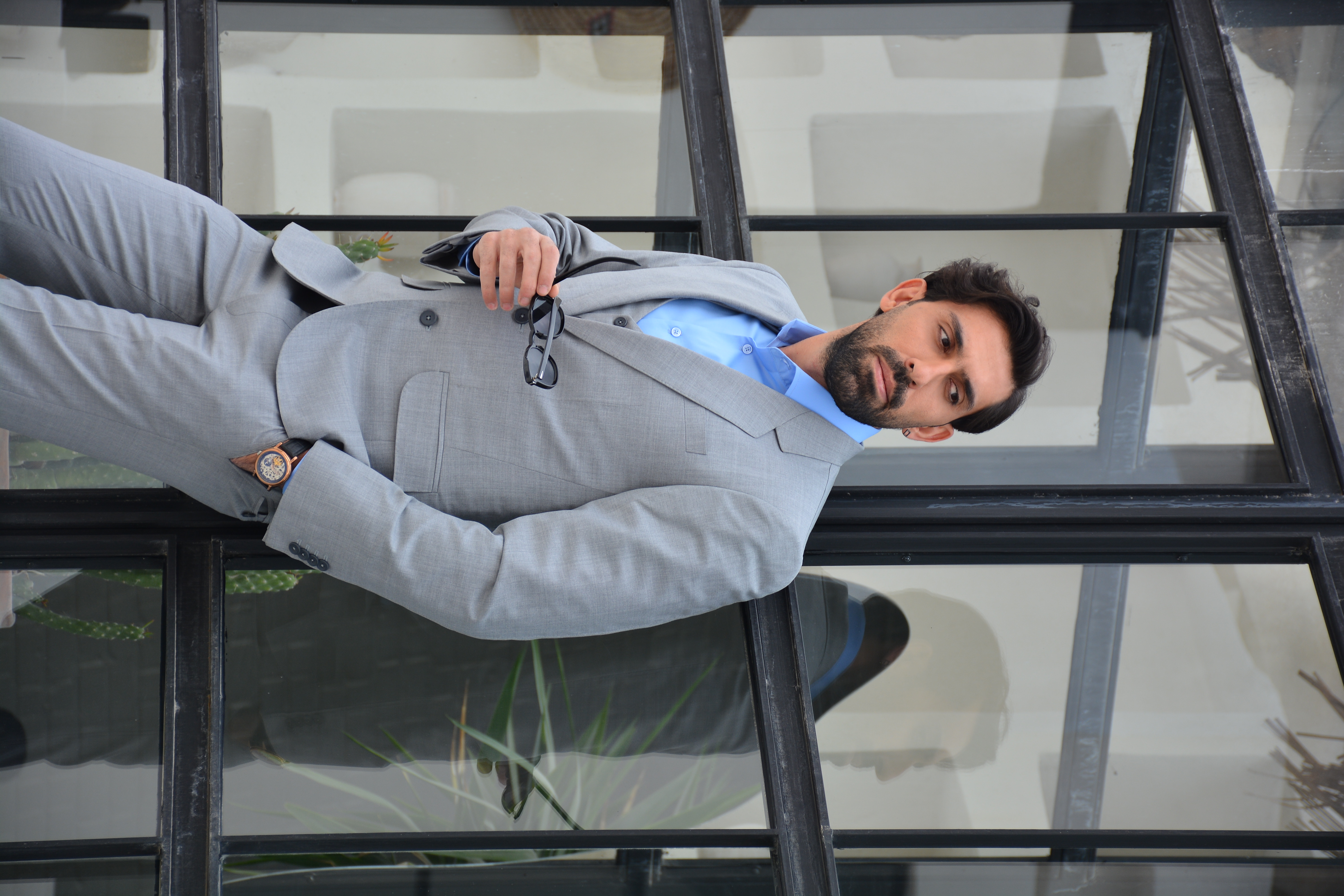 LIGHT GRAY SLIM-FIT TAILORED SUIT