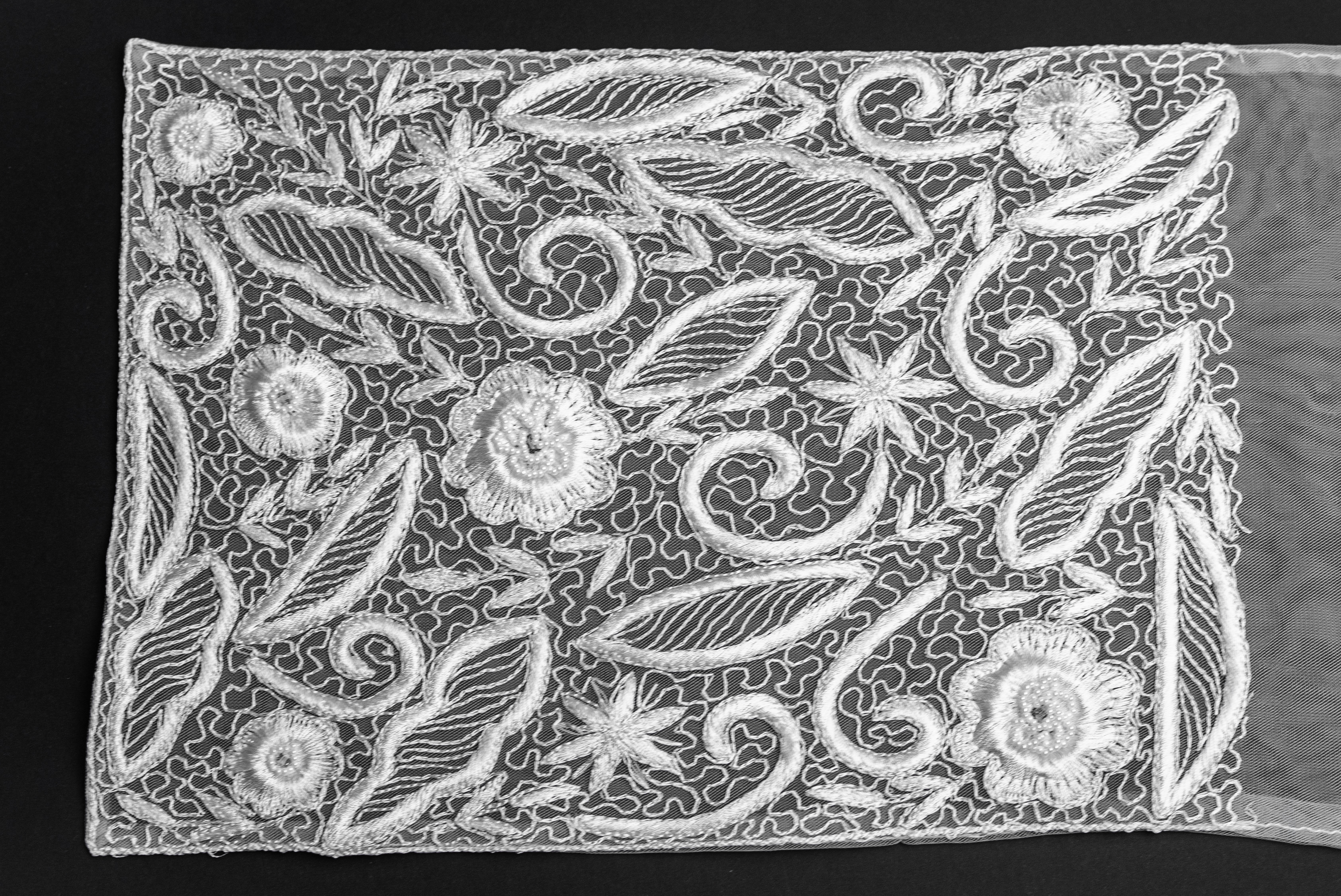 LUSH GARDEN EMBROIDERED LACE