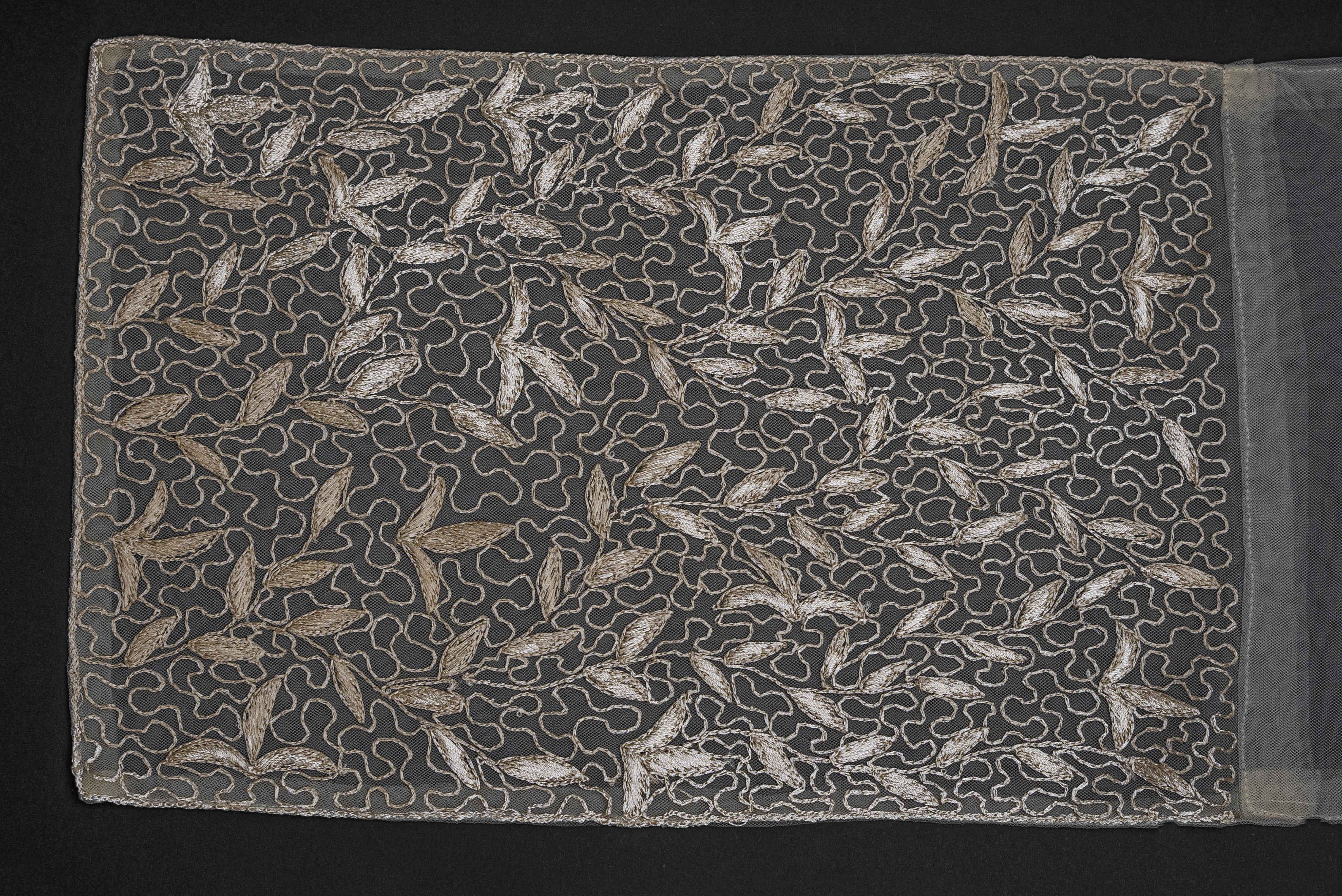 LUXE BOTANICAL EMBROIDERED LACE