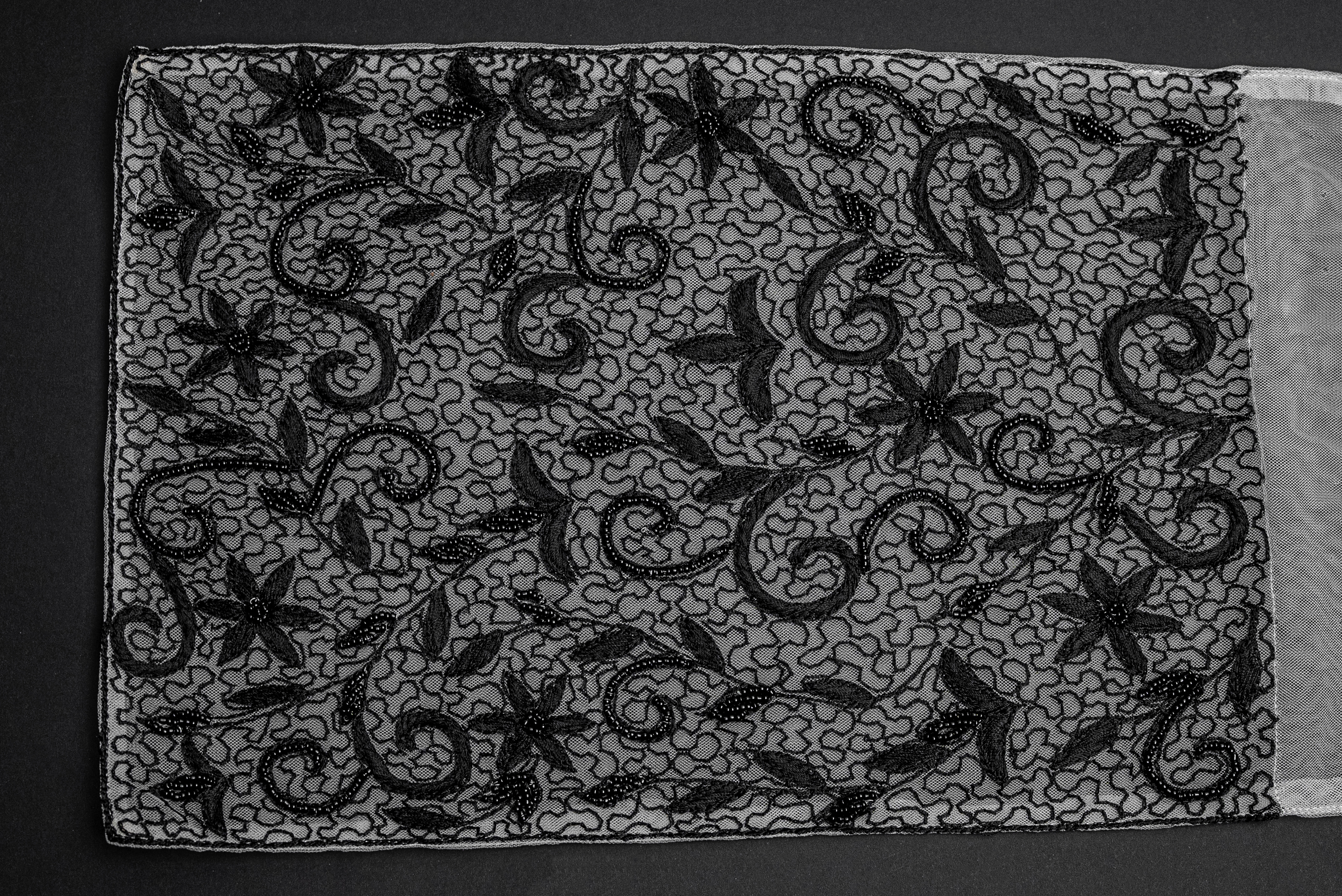 MIDNIGHT FLORAL EMBROIDERED LACE