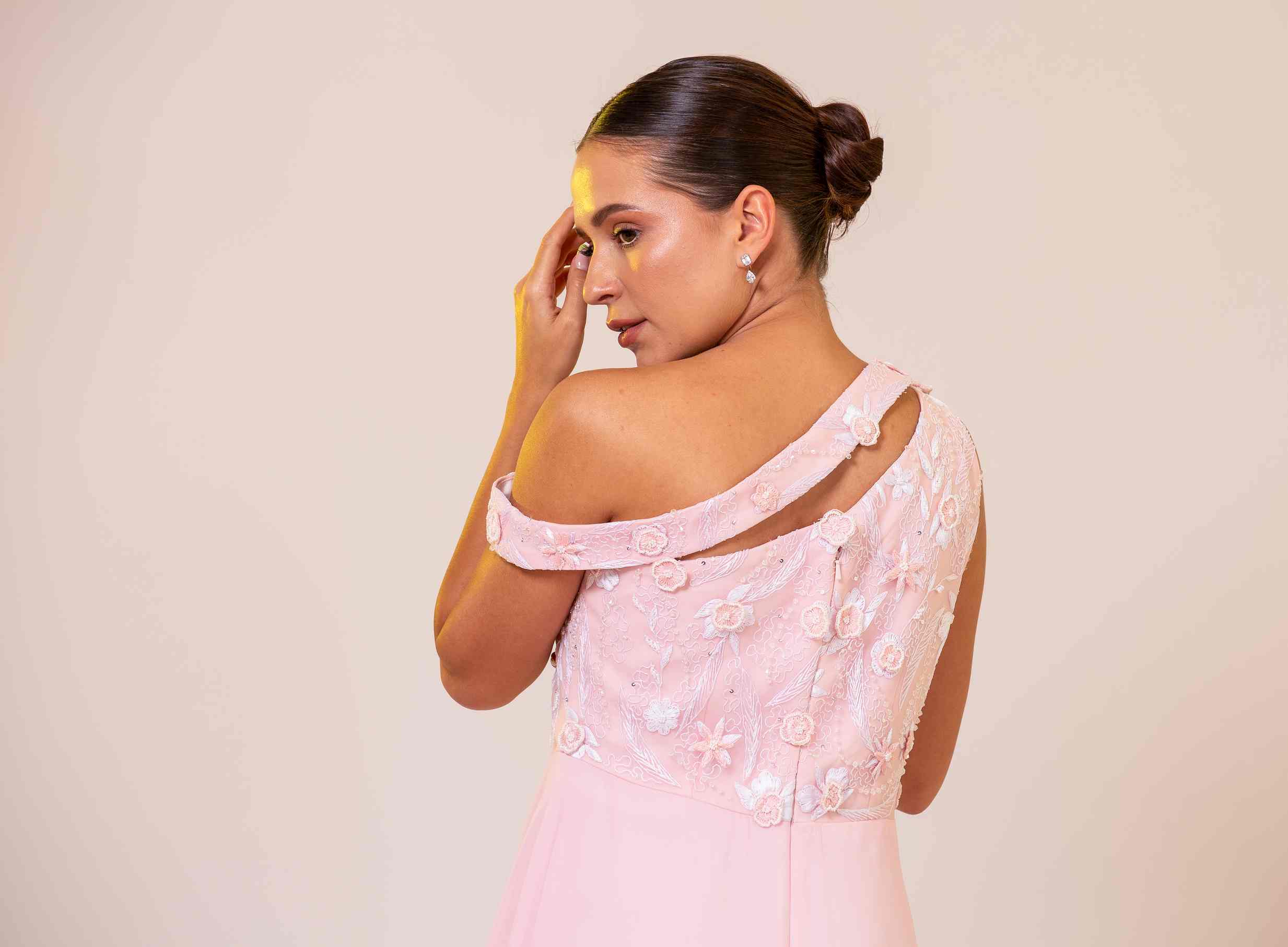 BLUSH PINK OFF-SHOULDER LACE GOWN
