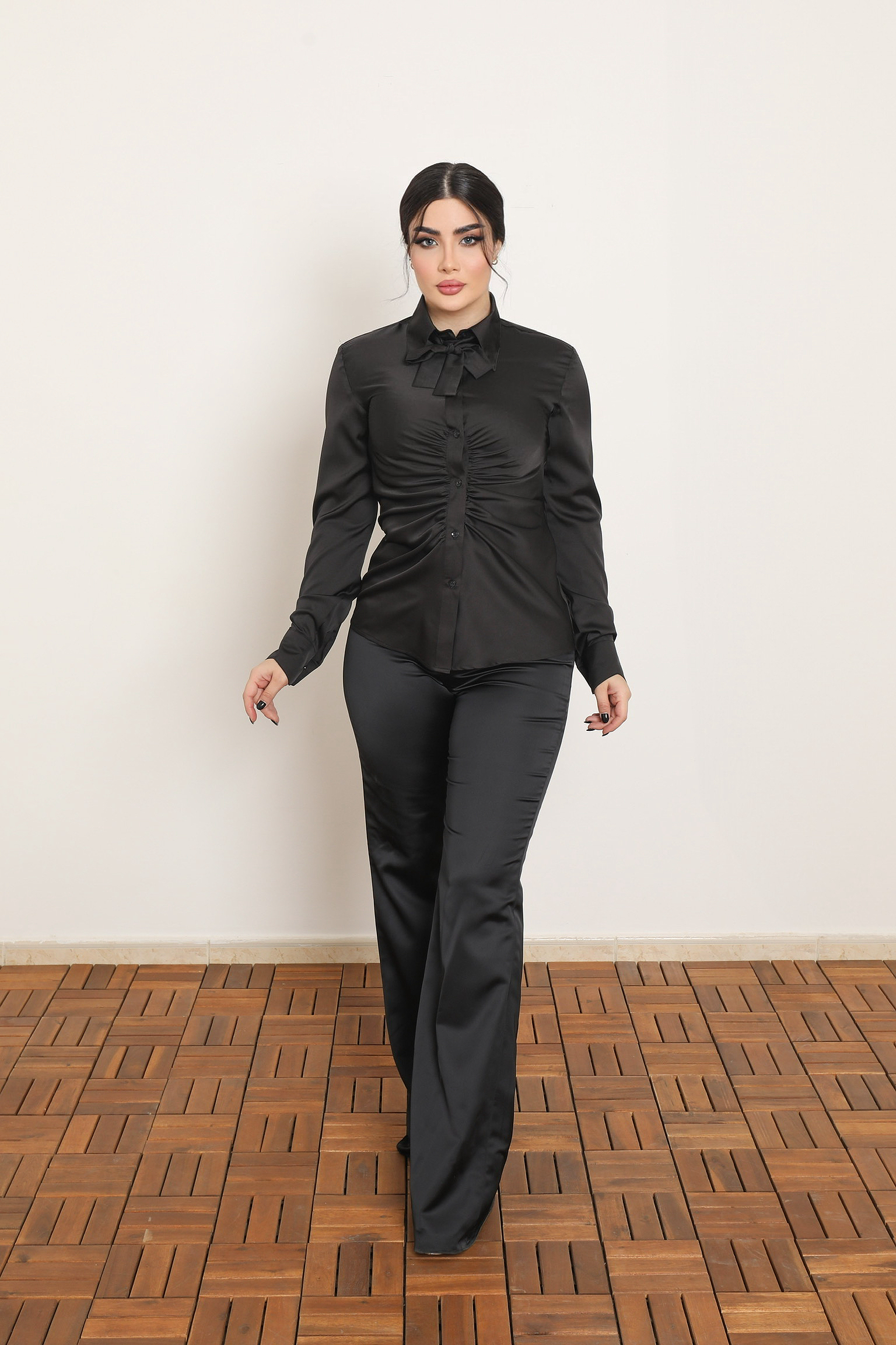 NOIR CHIC BOW BLOUSE