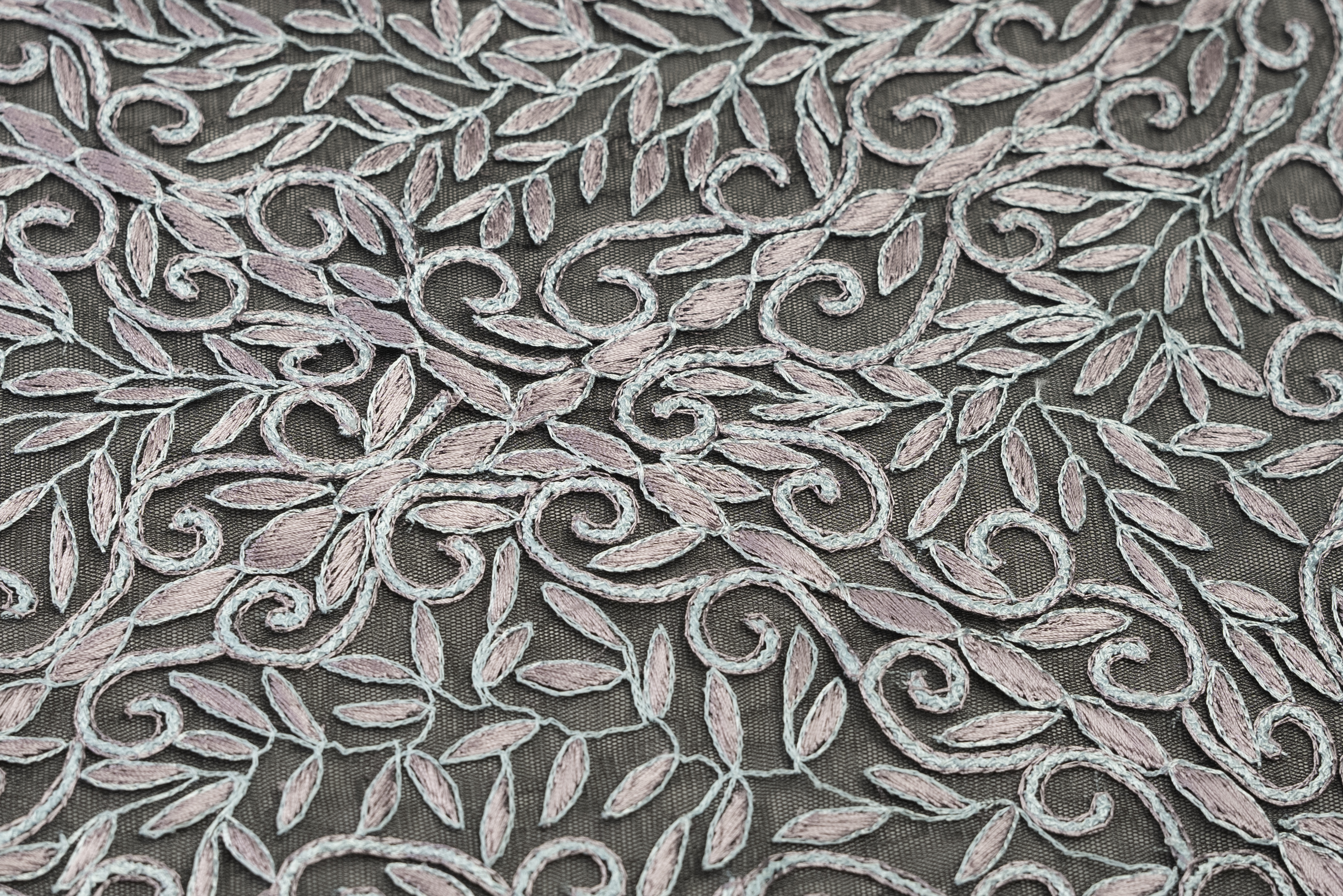 PASTEL VINE EMBROIDERED MESH