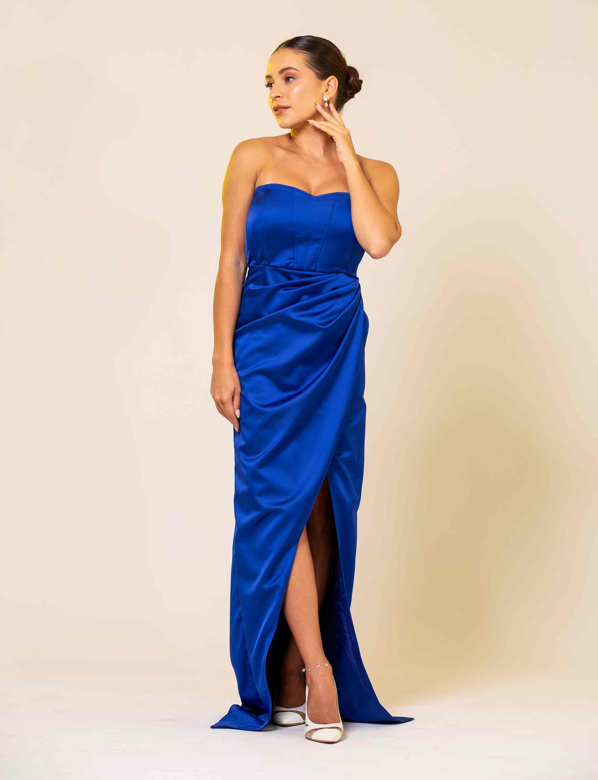 STRAPLESS SWEETHEARTH GOWN