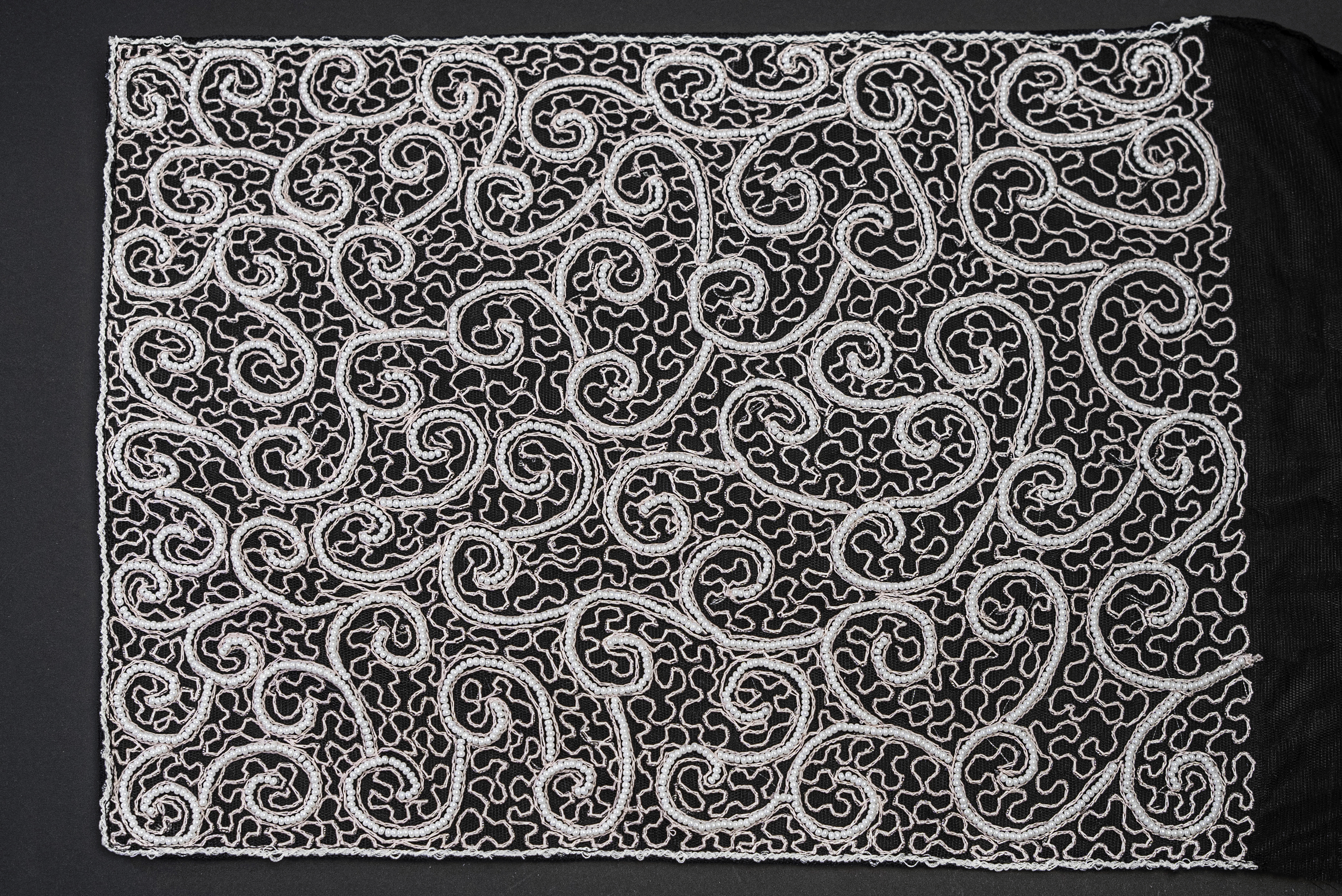 SWIRL LACE EMBROIDERY TULLE