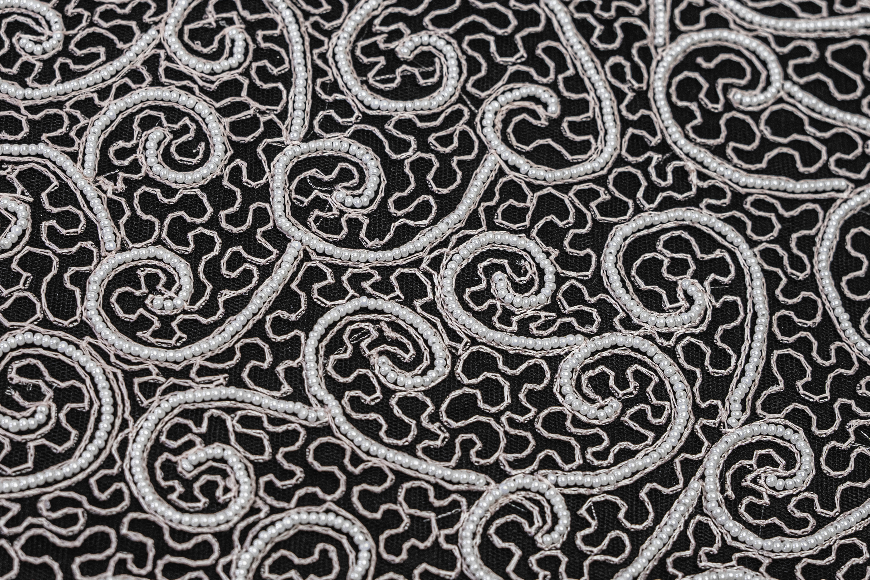 SWIRL LACE EMBROIDERY TULLE